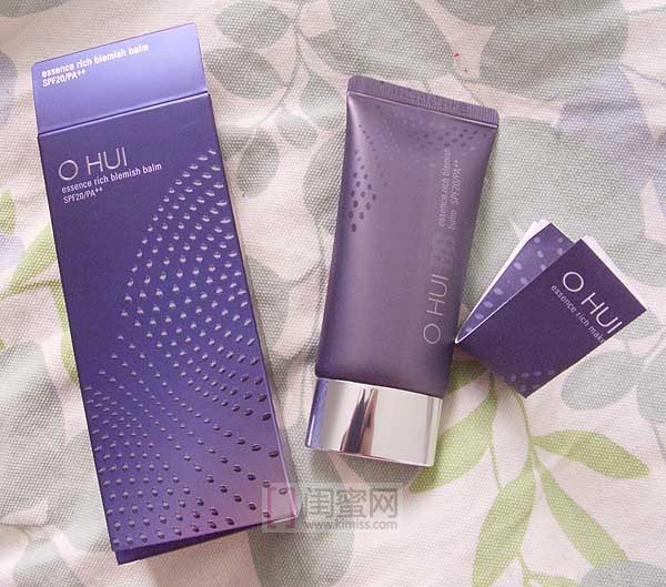 O HUI高端護(hù)膚品套裝包裝設(shè)計