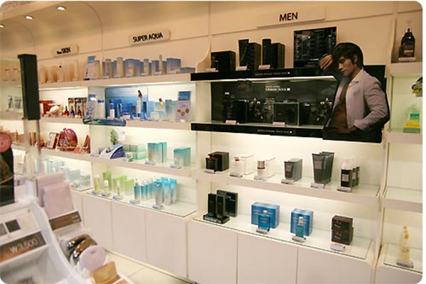 專賣店商場(chǎng)展柜設(shè)計(jì)05